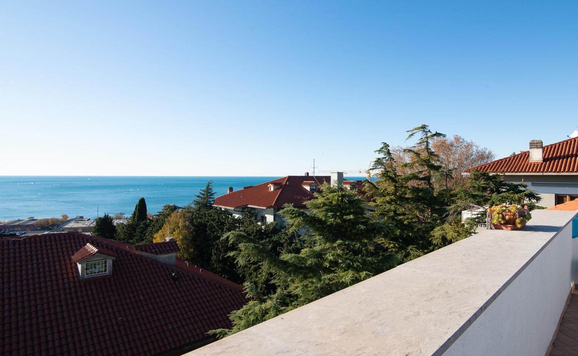 La Mansarda Delle Meraviglie B&B Superior Trieszt Kültér fotó